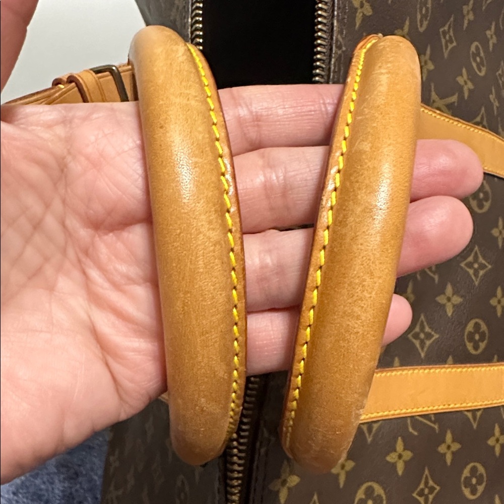 Louis Vuitton Keepall Bandoliere 55 - Picture 14 of 15